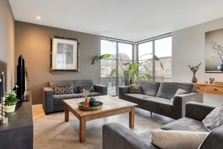 Photo 13 of Louis Pasteurstraat 20