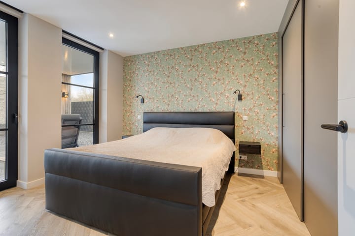 Photo 24 of Louis Pasteurstraat 20