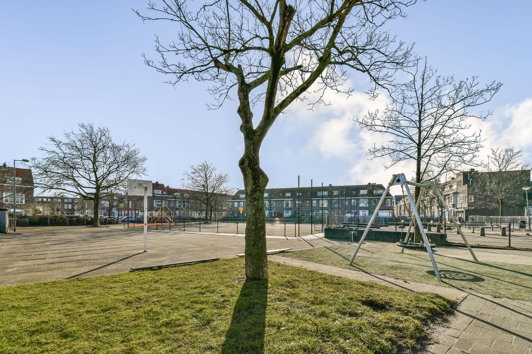 Foto 28 van Van Ruijsdaellaan 44