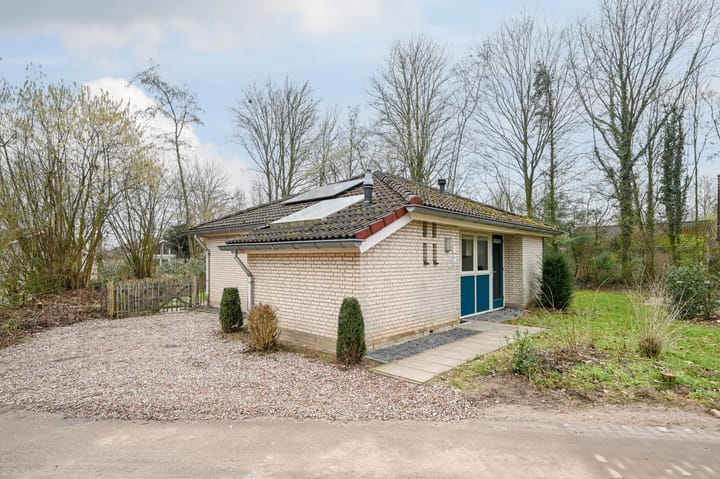 Photo 2 of Landweerswal 2-32