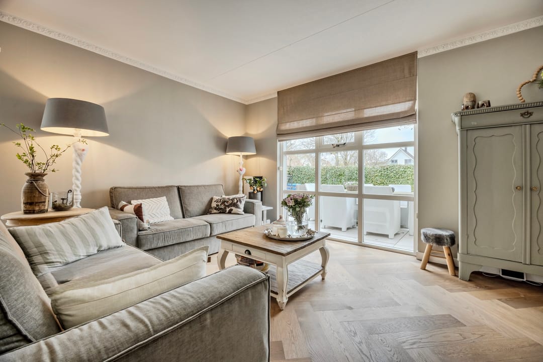 Photo 8 of Courteniusstraat 6