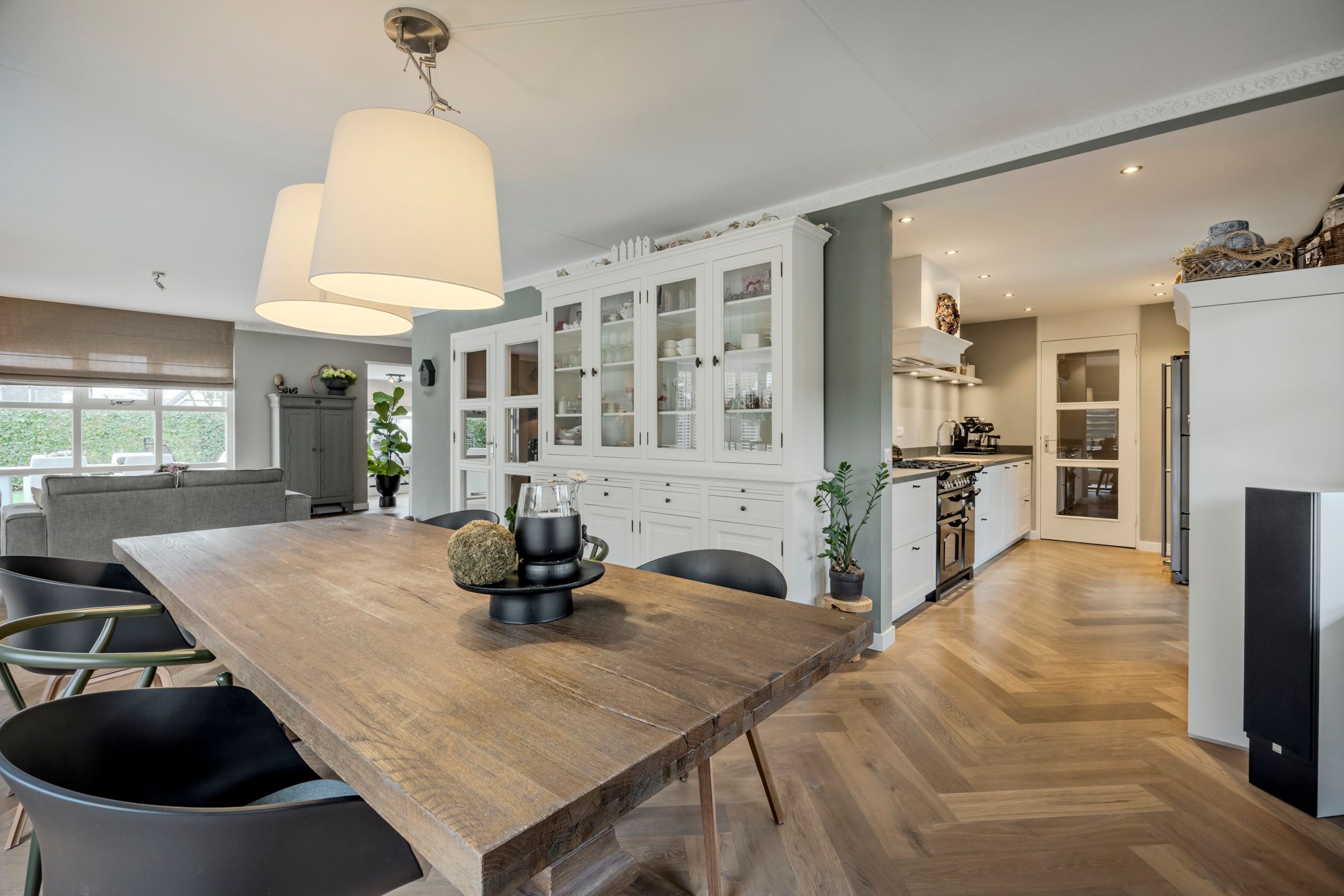 Photo 12 of Courteniusstraat 6