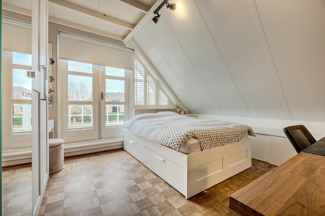 Photo 28 of Courteniusstraat 6