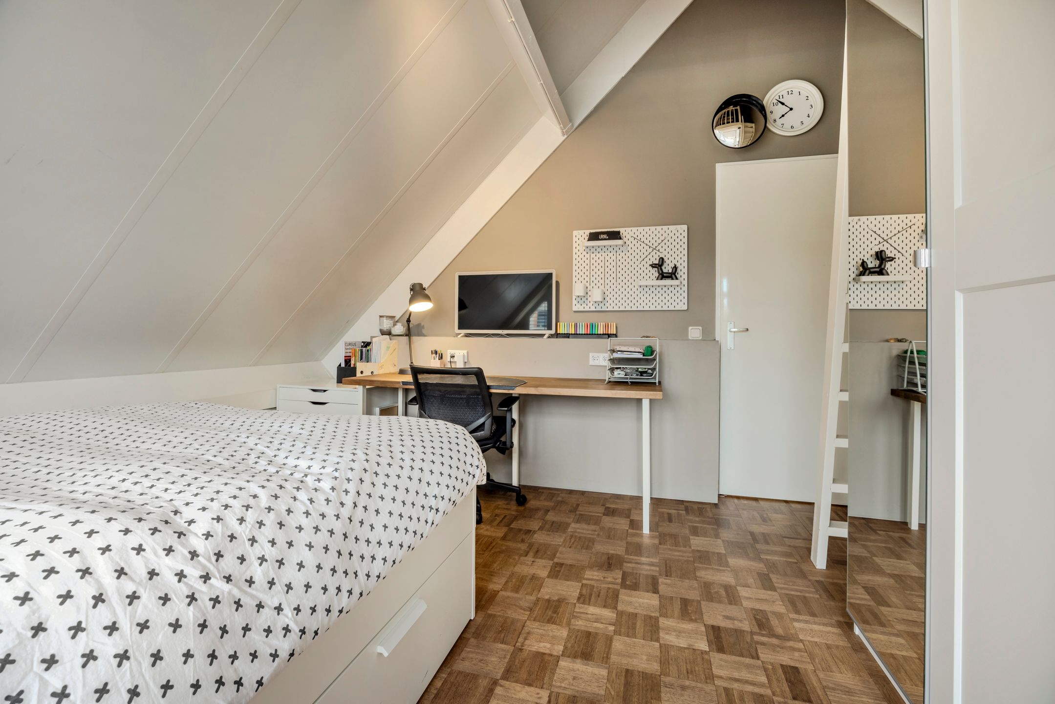 Photo 30 of Courteniusstraat 6