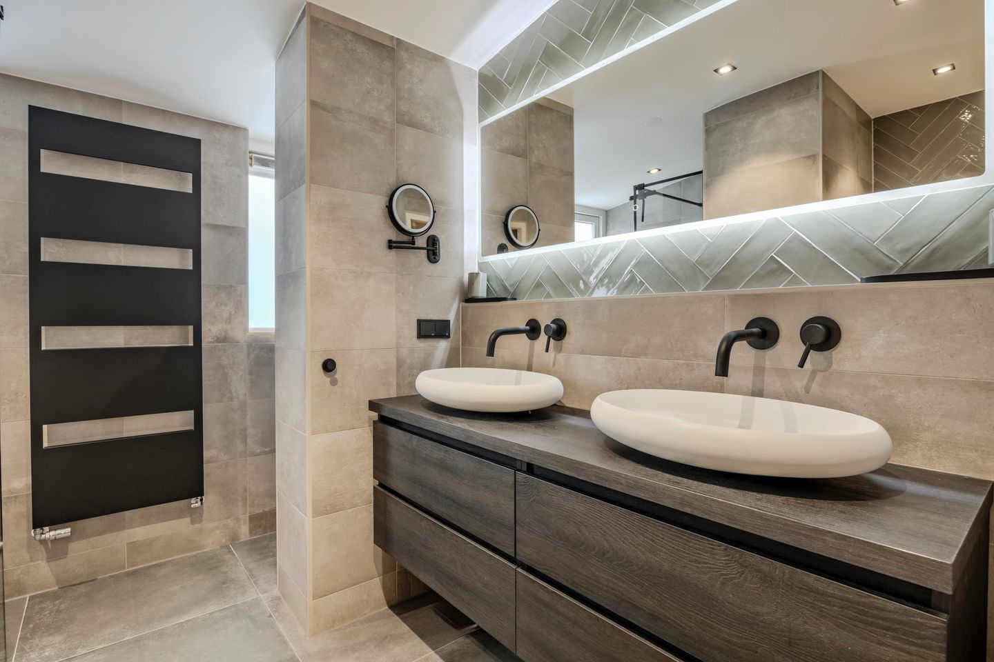 Photo 35 of Courteniusstraat 6