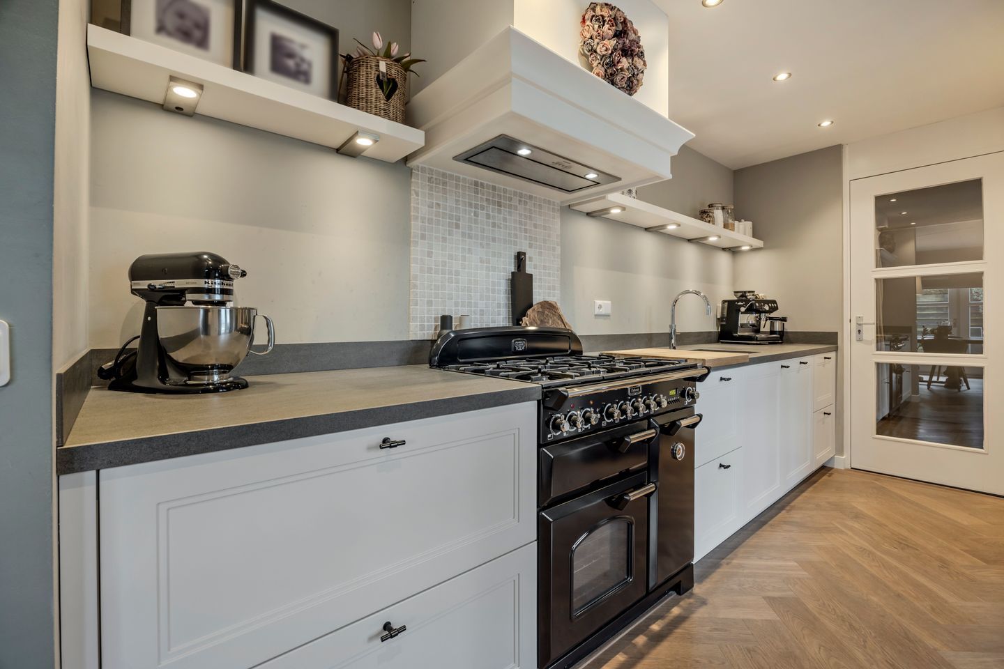 Photo 14 of Courteniusstraat 6