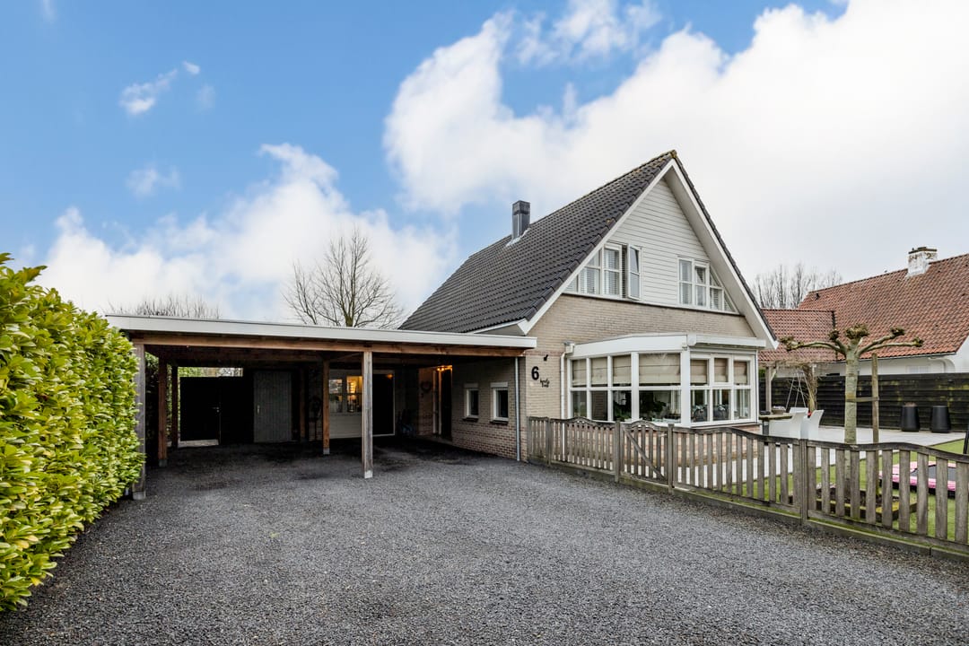 Photo 1 of Courteniusstraat 6