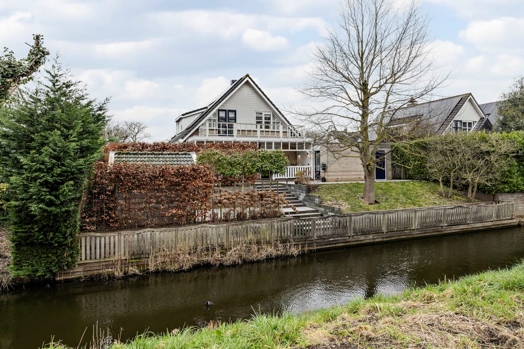 Photo 58 of Courteniusstraat 6