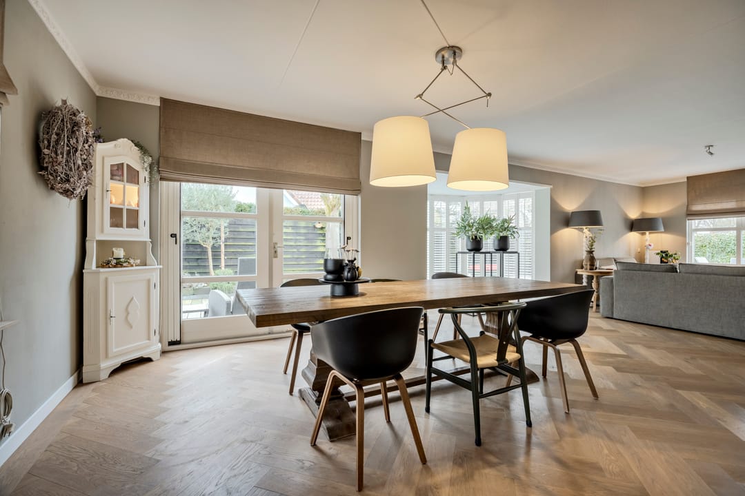 Photo 17 of Courteniusstraat 6