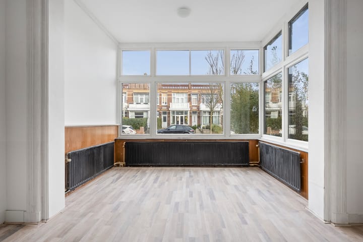 Photo 6 of Haarlemmerstraat 74