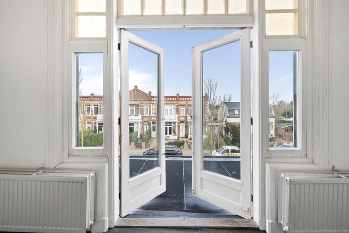 Photo 26 of Haarlemmerstraat 74