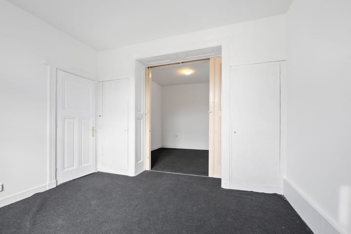 Photo 33 of Haarlemmerstraat 74