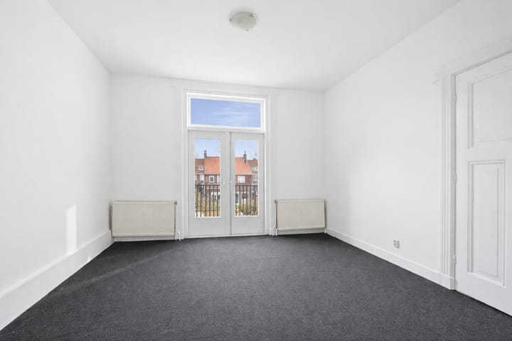 Photo 34 of Haarlemmerstraat 74