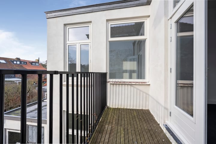 Photo 37 of Haarlemmerstraat 74