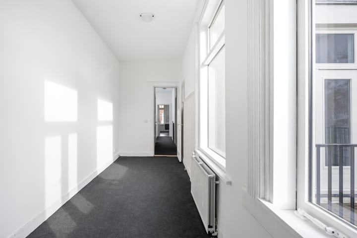 Photo 38 of Haarlemmerstraat 74