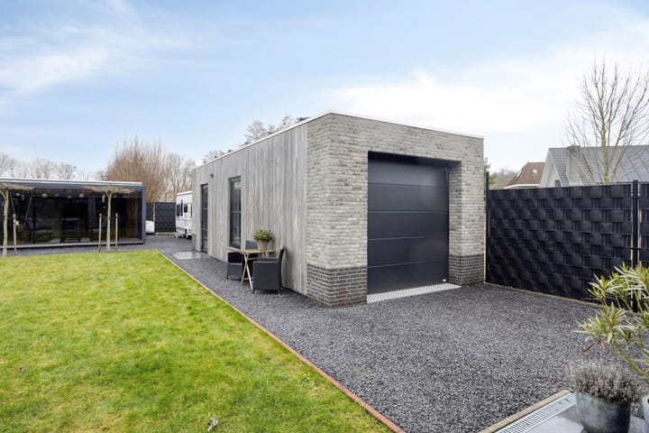 Photo 40 of Louis Pasteurstraat 20