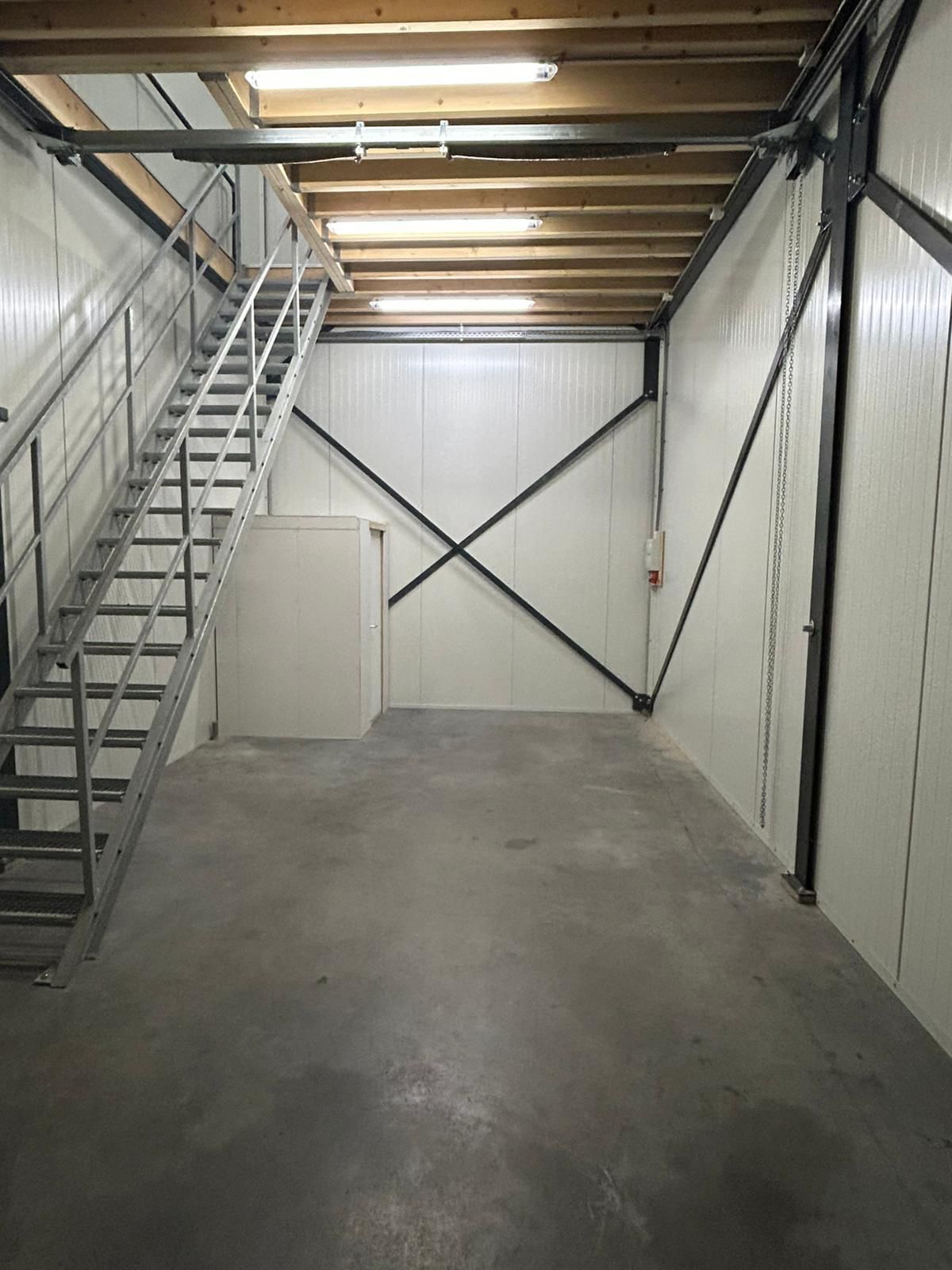 Bekijk foto 3 van Transportweg 61