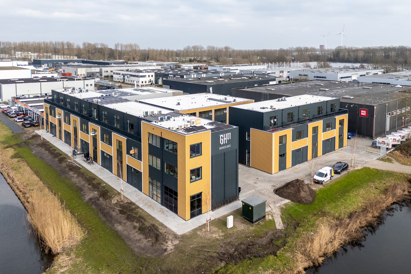 Bekijk foto 1 van Groningenhaven 1-6