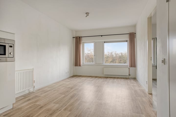 Broekerhof 38 main image