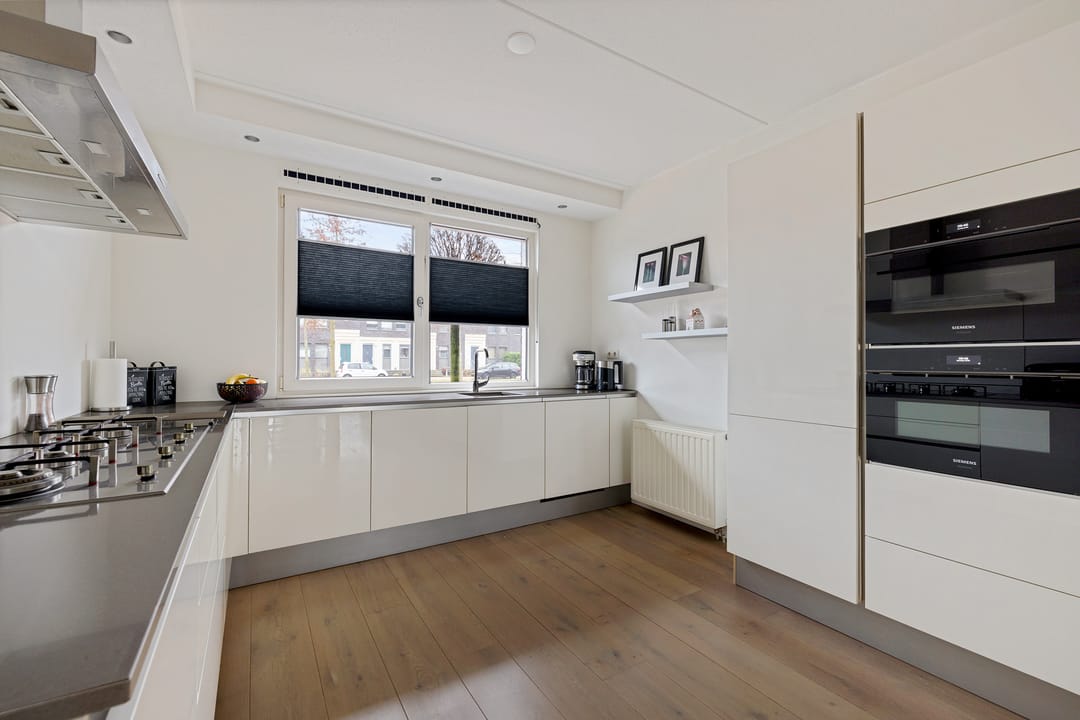 Foto 13 van Domela Nieuwenhuisweg 49