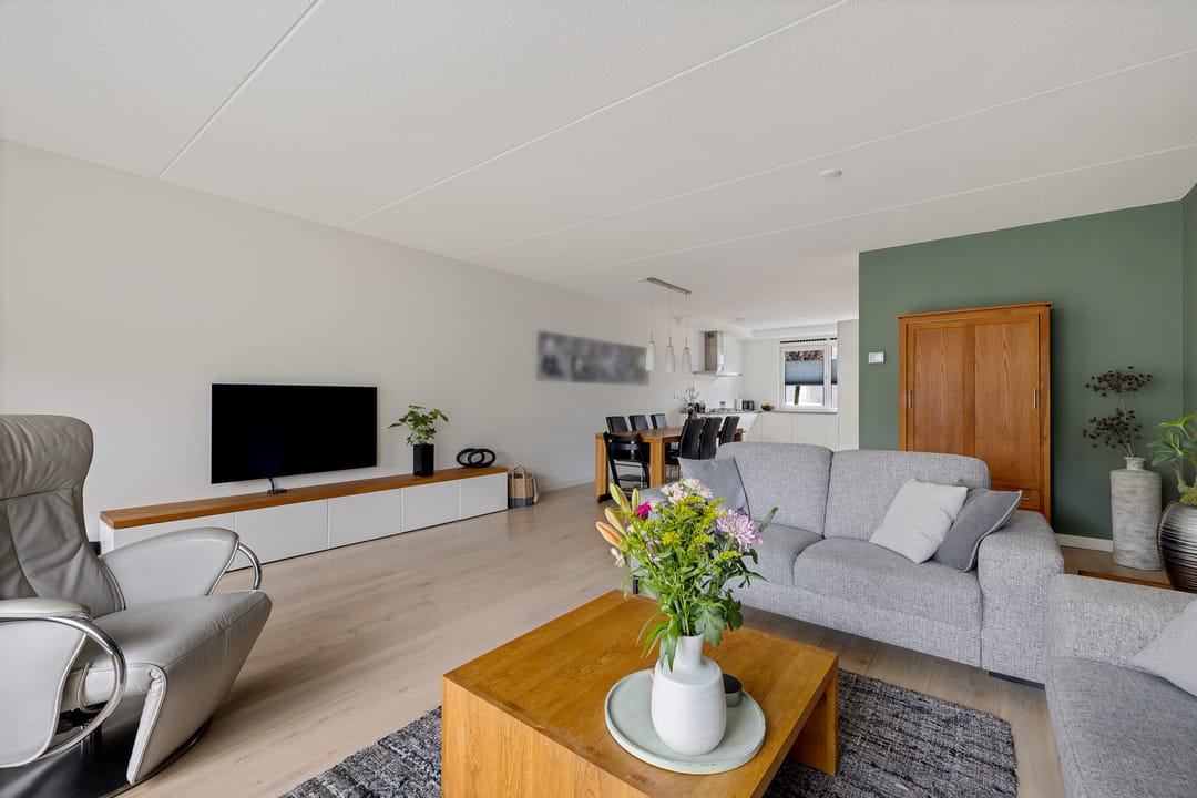 Foto 17 van Domela Nieuwenhuisweg 49