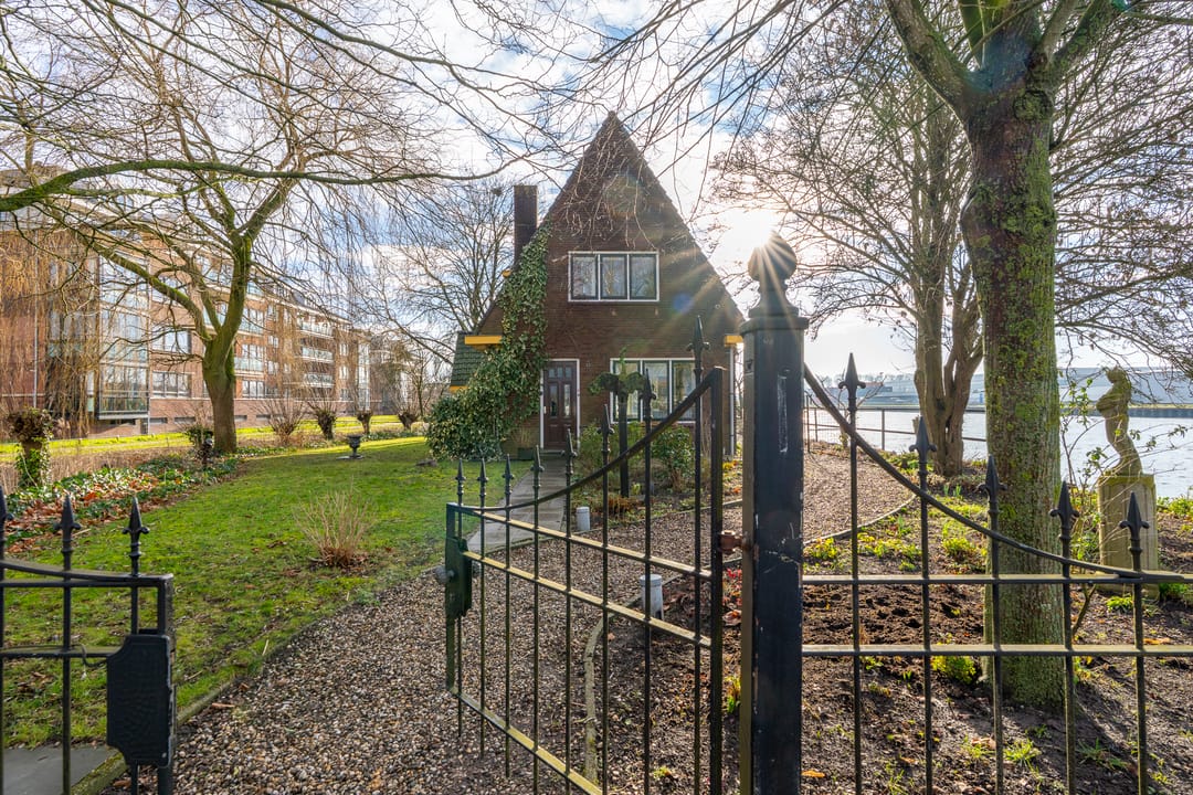 Photo 2 of Oostkanaaldijk 1-B