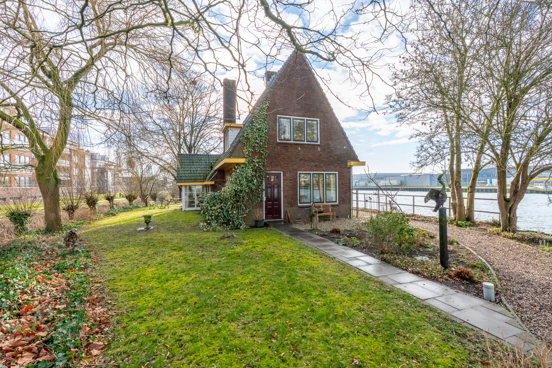 Photo 8 of Oostkanaaldijk 1-B