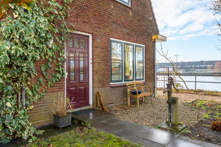 Photo 10 of Oostkanaaldijk 1-B