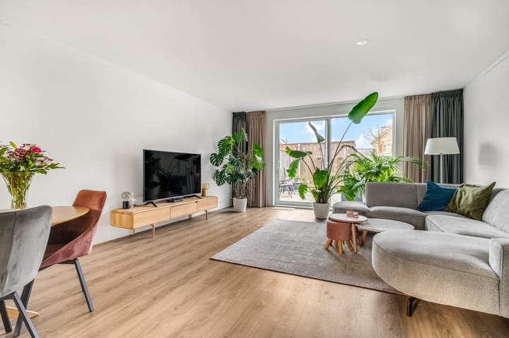 Foto 2 van Oversteek 5