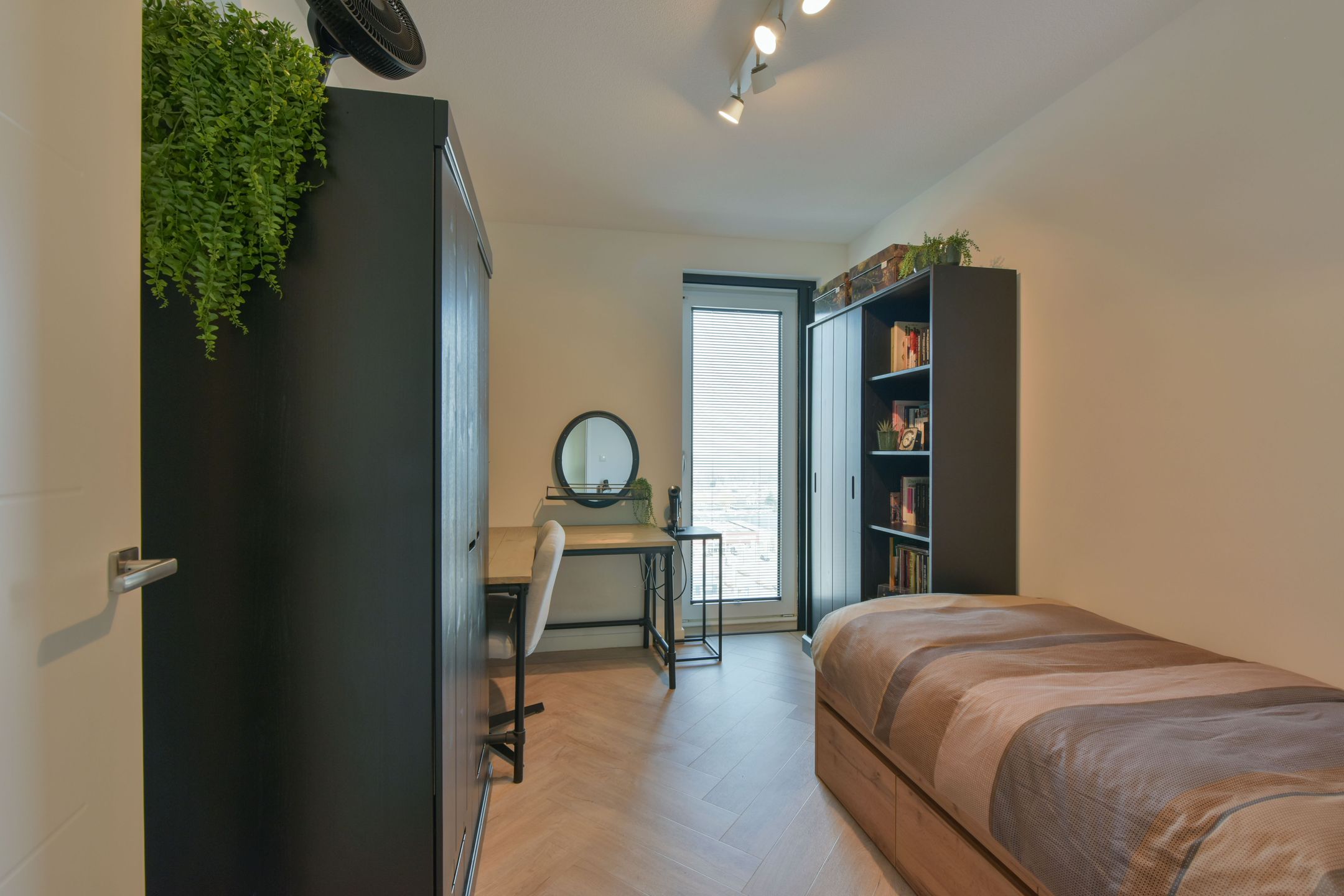 Foto 18 van Leemhorststraat 102