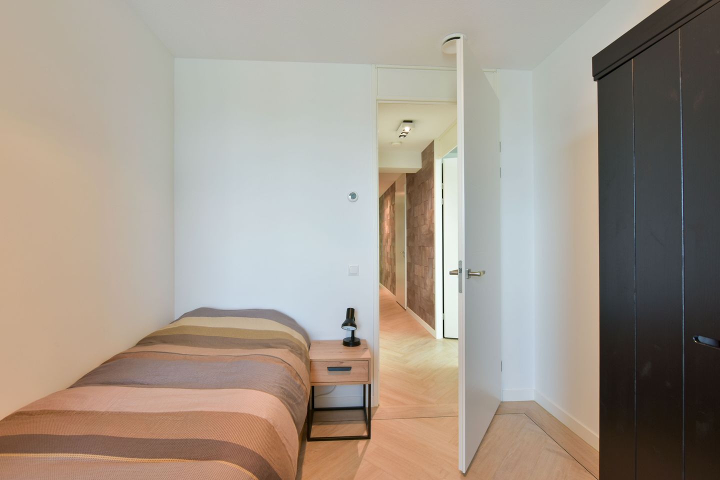 Foto 19 van Leemhorststraat 102