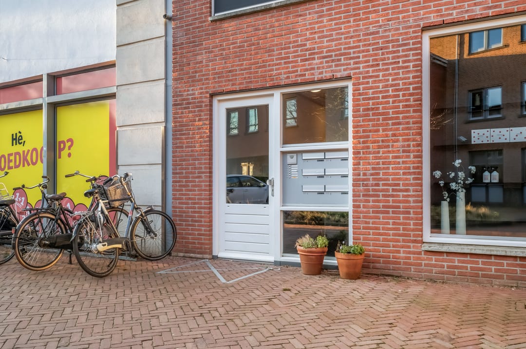 Foto 7 van Raadhuisplein 11-E