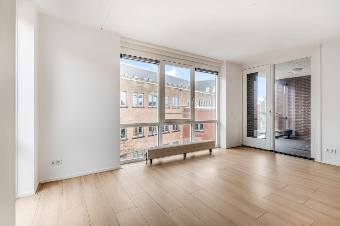 Foto 13 van Raadhuisplein 11-E