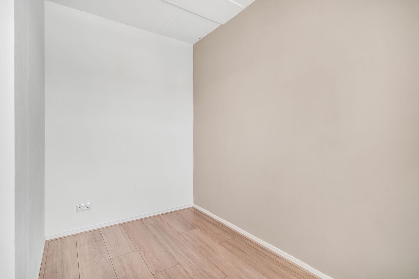 Foto 20 van Raadhuisplein 11-E