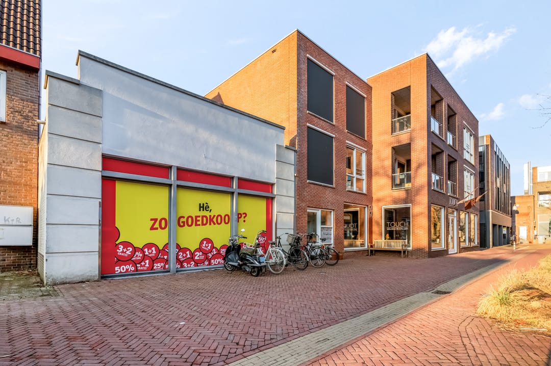 Foto 26 van Raadhuisplein 11-E