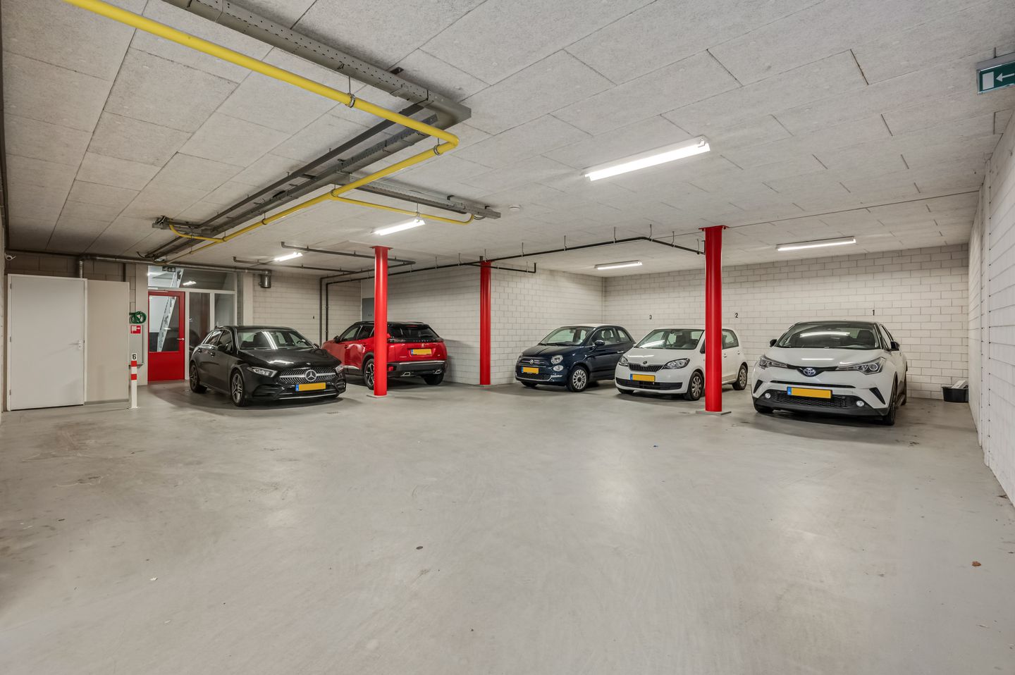 Foto 29 van Raadhuisplein 11-E