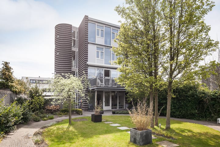 Photo 2 of Scholeksterstraat 11