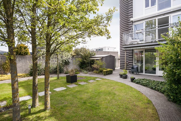 Photo 3 of Scholeksterstraat 11