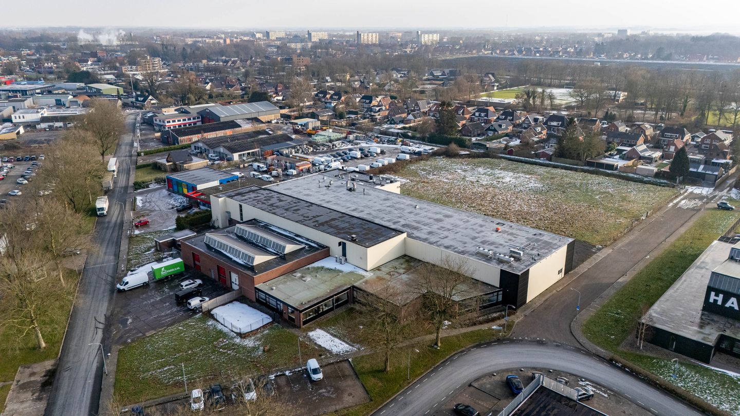 Bekijk foto 3 van Ambachtsweg 1