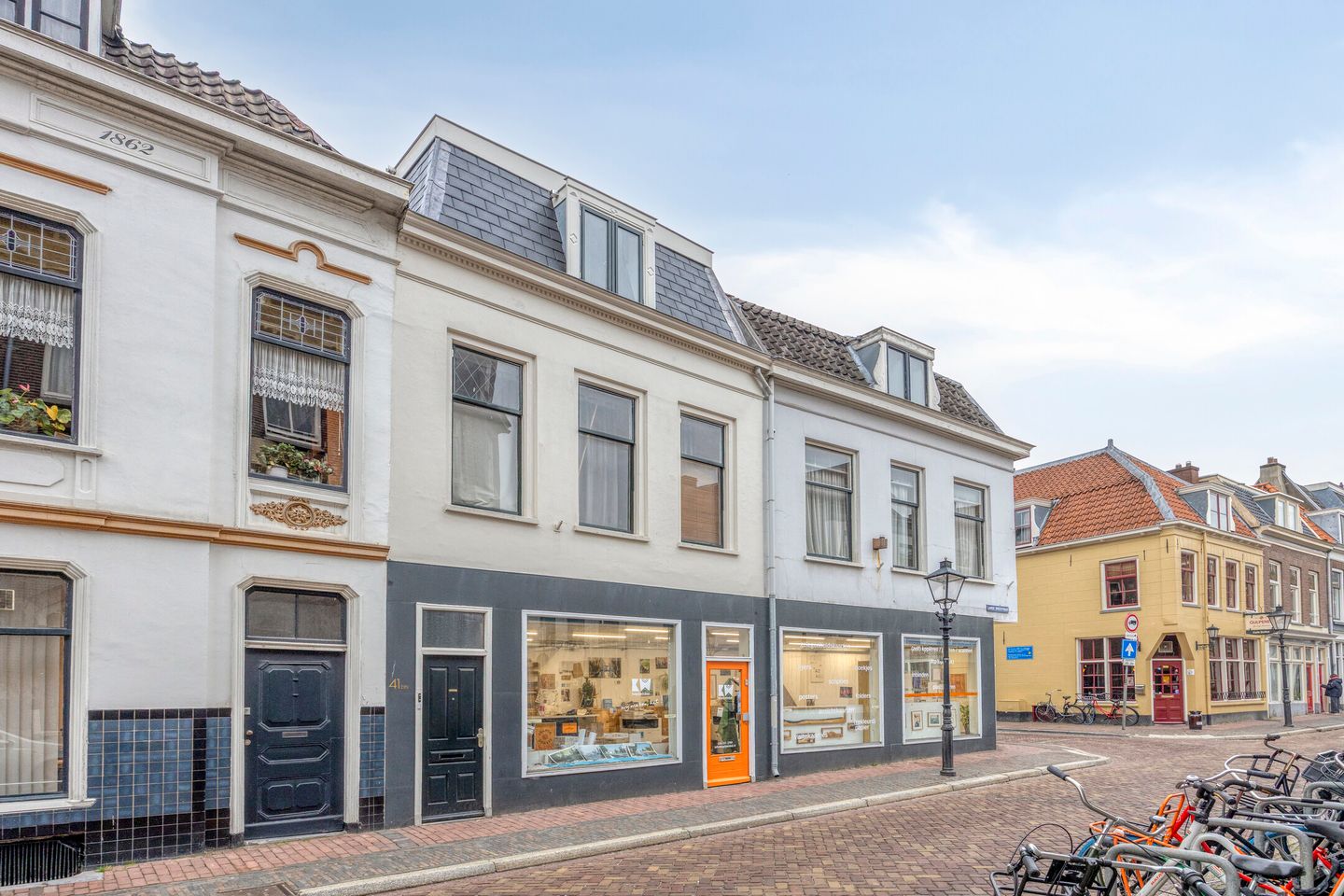 View photo 3 of Lange Smeestraat 41-43