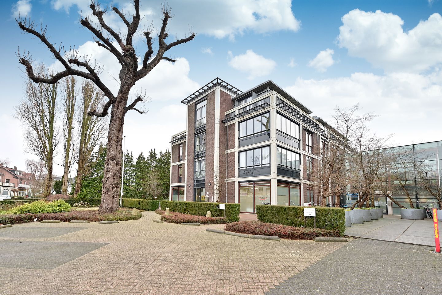 Bekijk foto 2 van Eemnesserweg 22