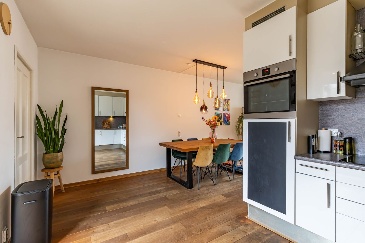 Photo 10 of Meerpaal 370