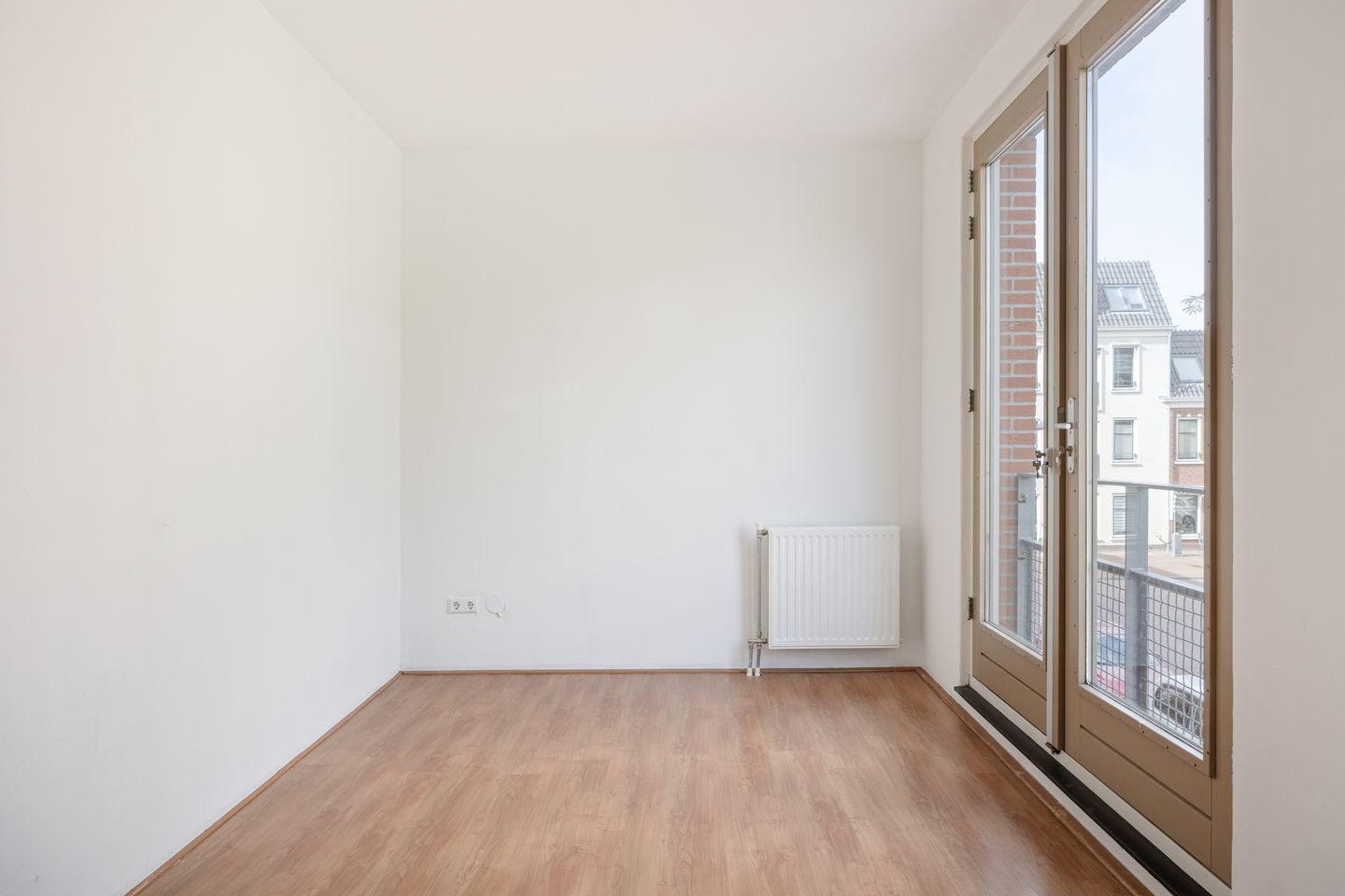 Photo 19 of Elemastraat 97