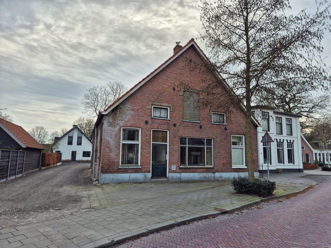 Photo 1 of Oosteinde 102
