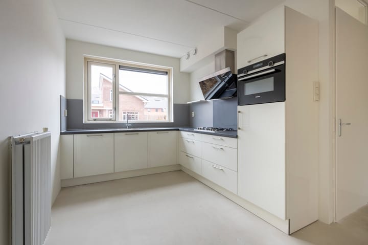 Foto 10 van Helmbloemwal 22