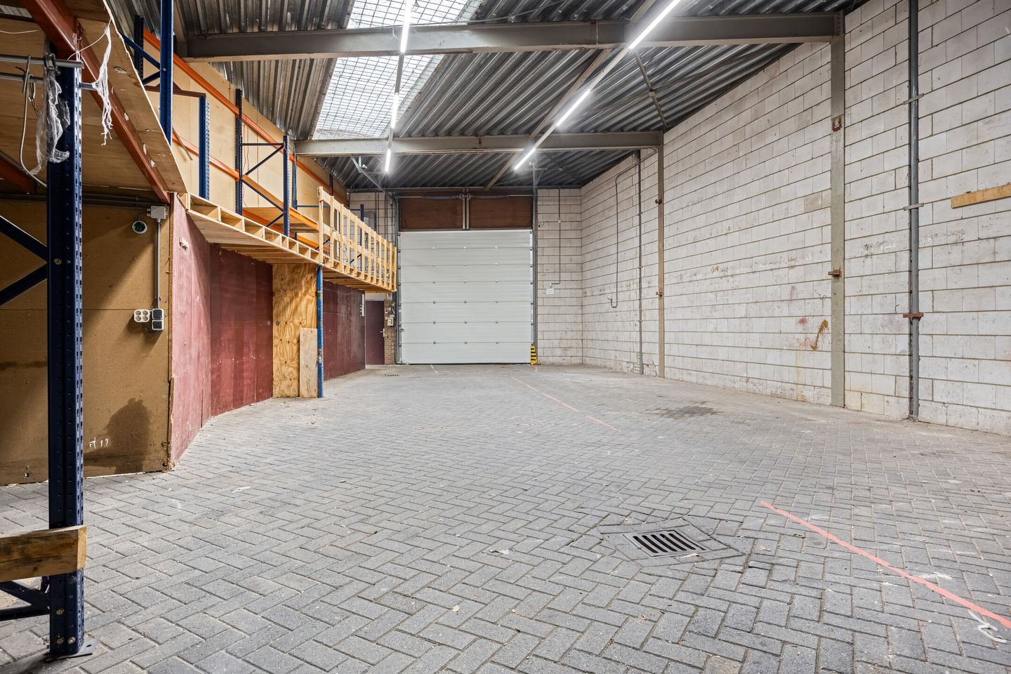 Bekijk foto 3 van Laarstraat 9