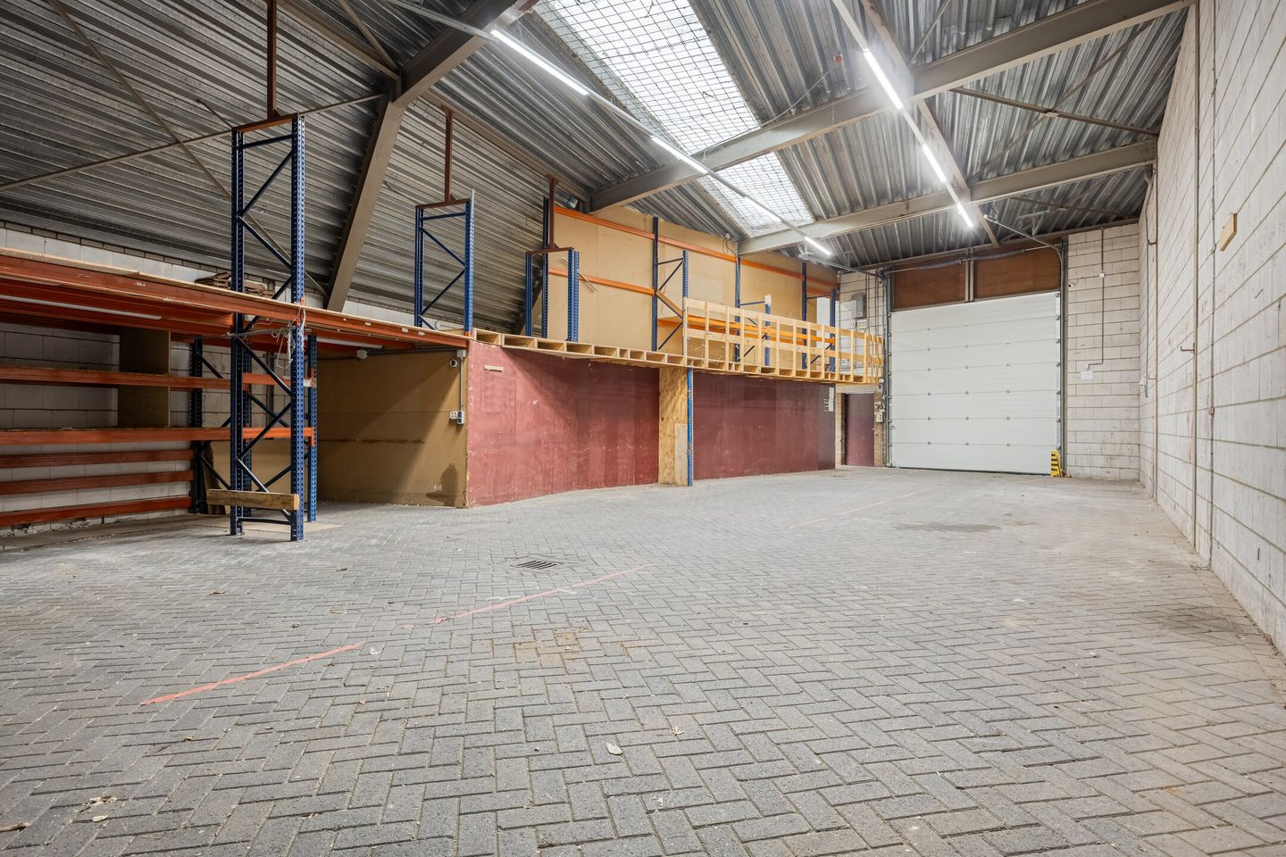 Bekijk foto 2 van Laarstraat 9