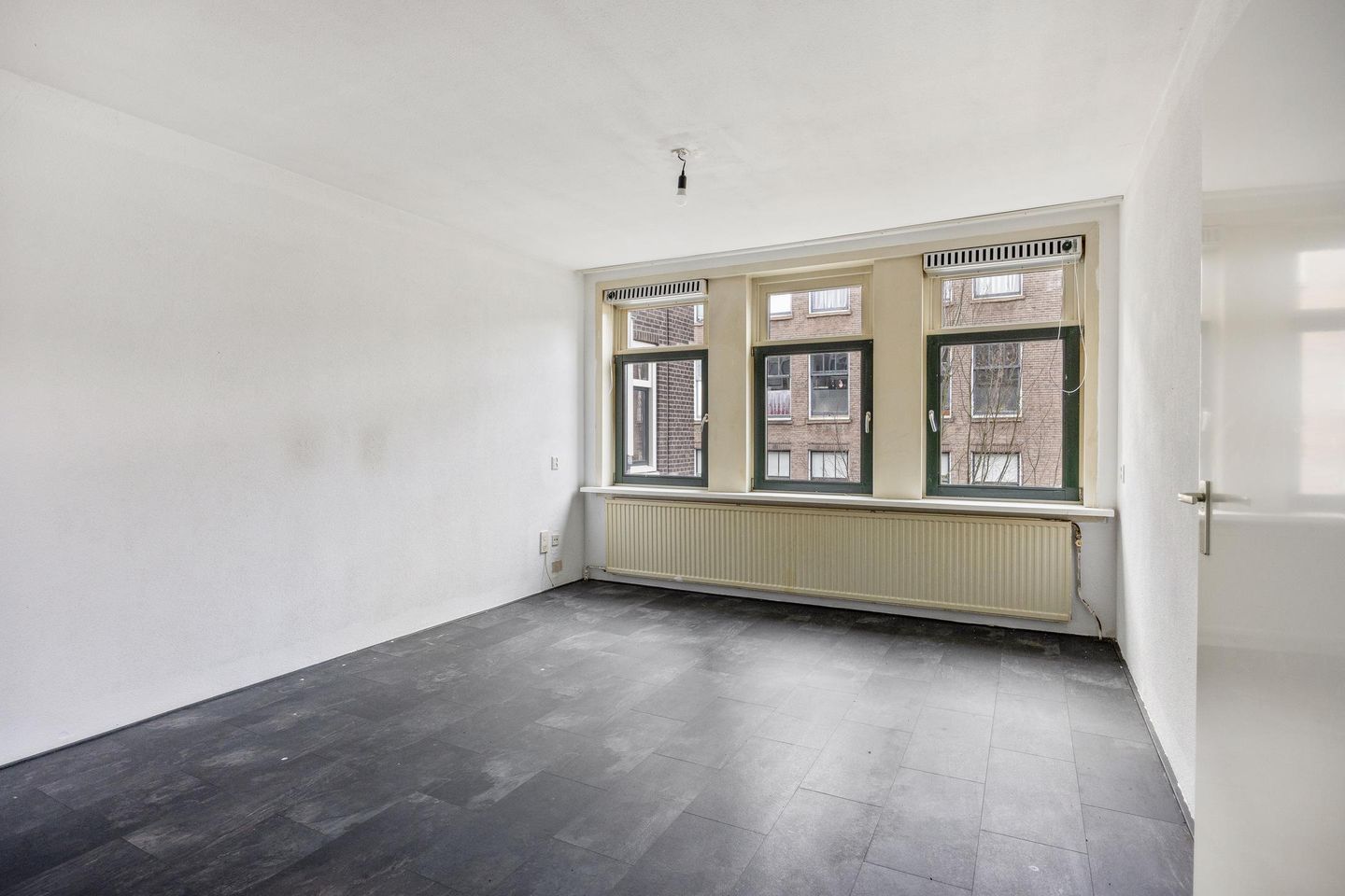 Foto 4 van Veelzigtstraat 8-02R