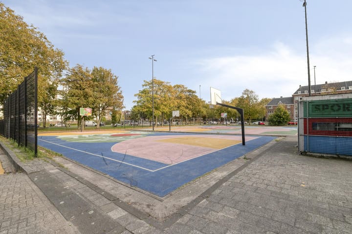 Foto 28 van Veelzigtstraat 6-02R