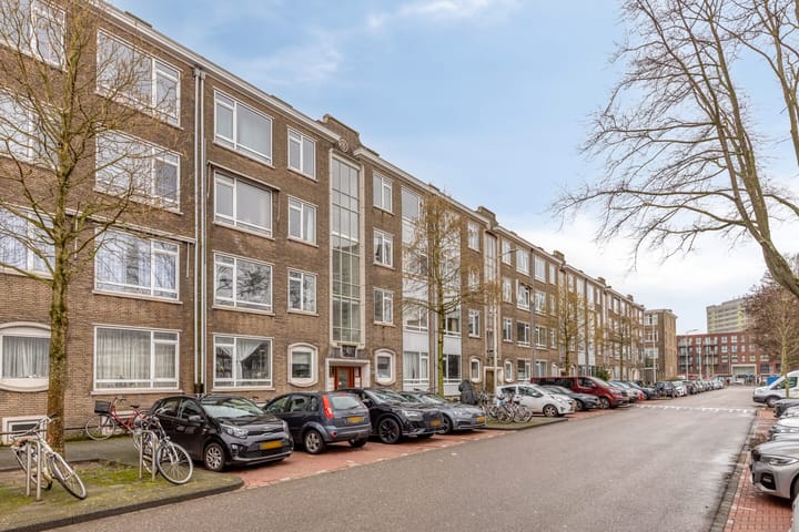 Photo 2 of Veenendaalkade 592